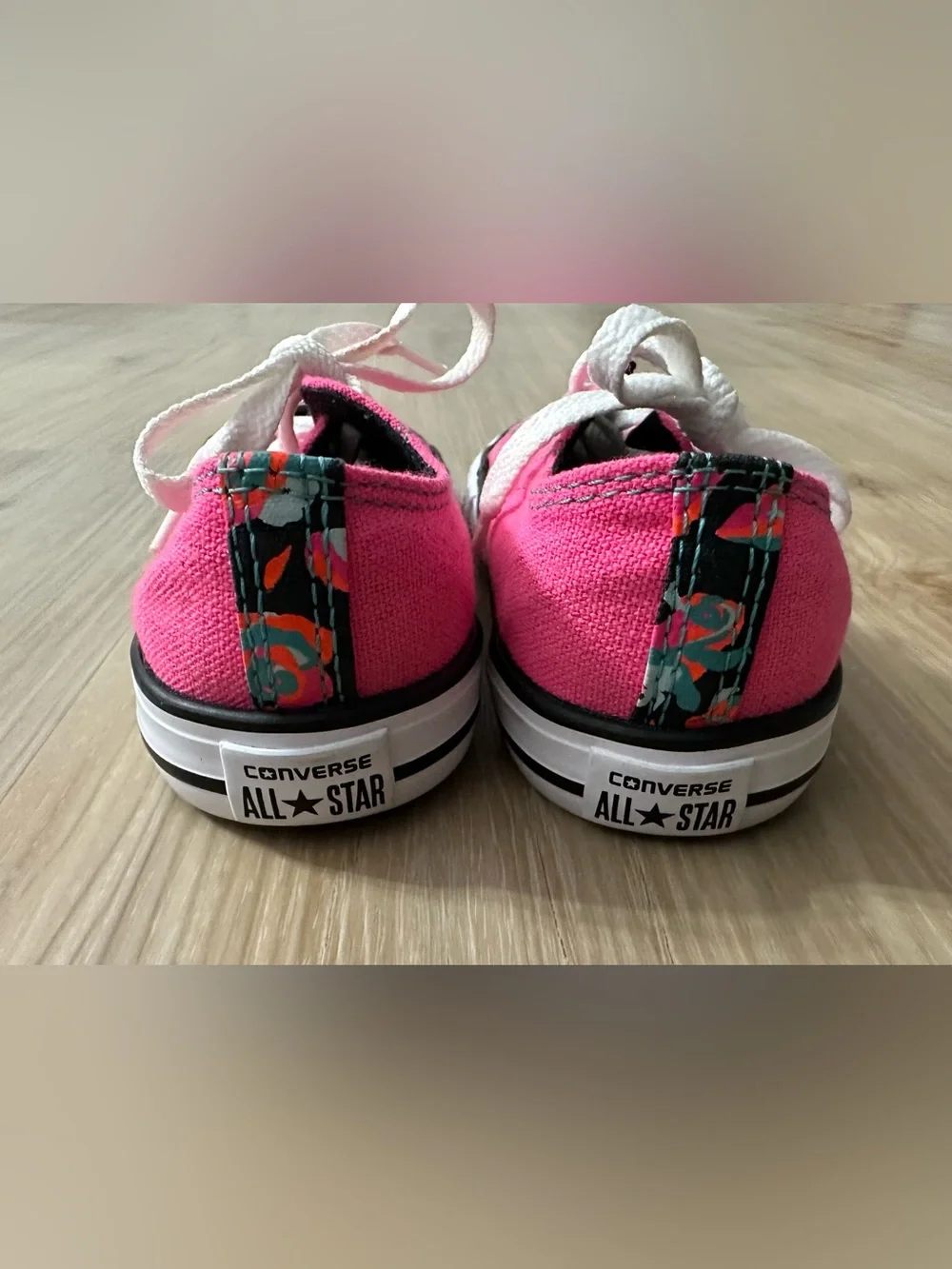 Converse like new